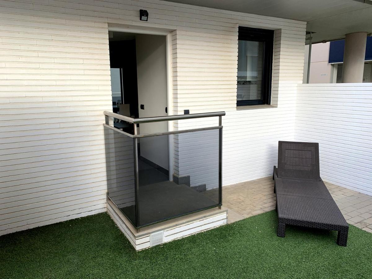 Apartamento Con Jardin En Primera Linea De Playa Con Parking Y Piscina Пеніскола Екстер'єр фото